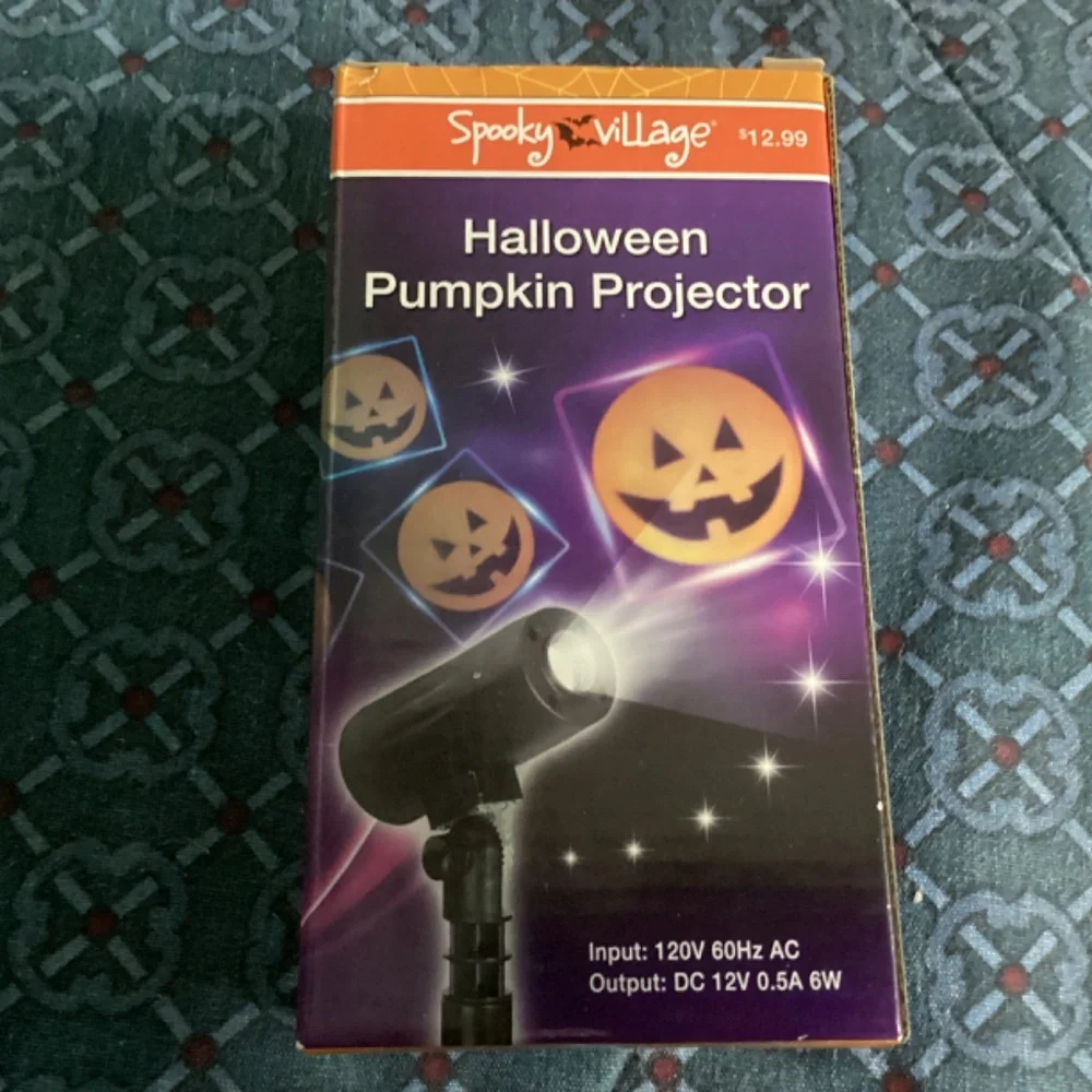 Spooky Village Halloween Pumpkin Projector NEW in box